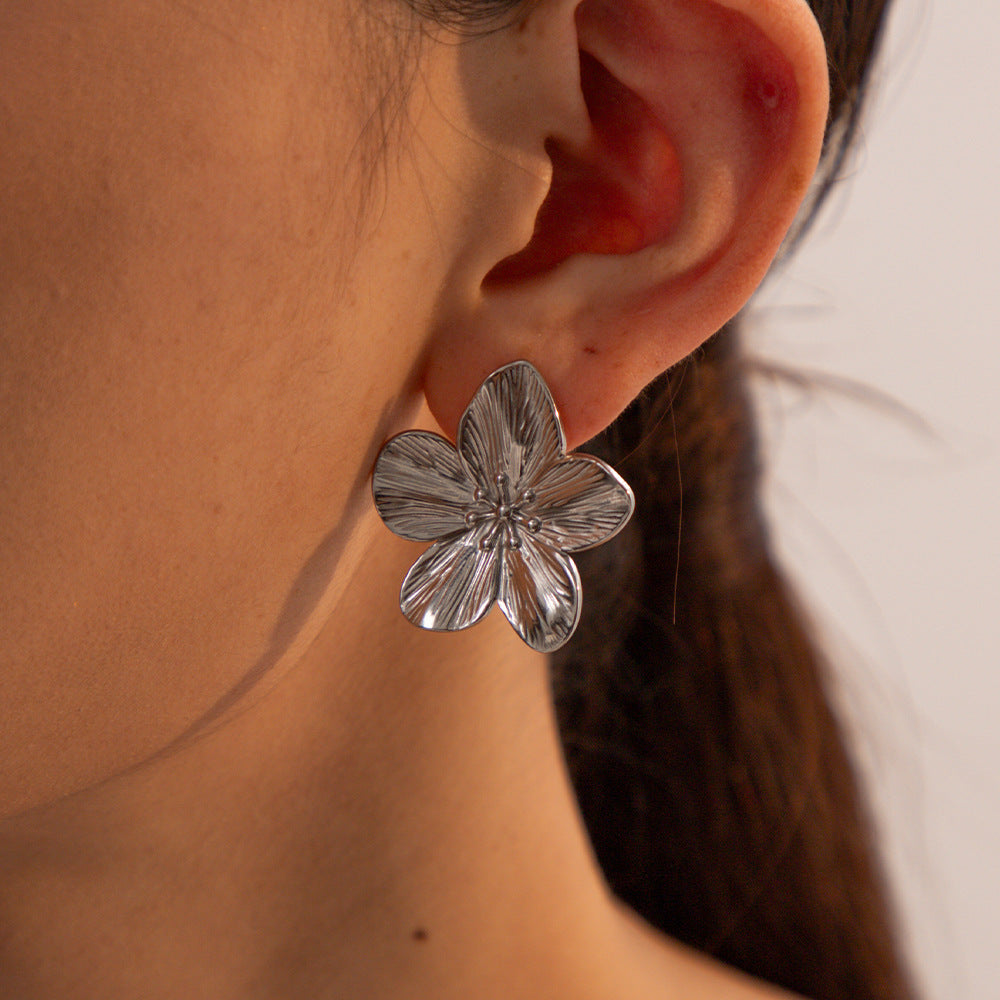Allysa Flower Gold Earrings - Joie d’Or