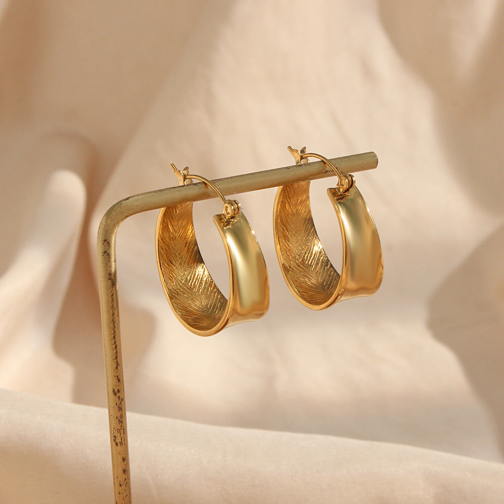 Lyla Hoop Earrings - Joie d’Or
