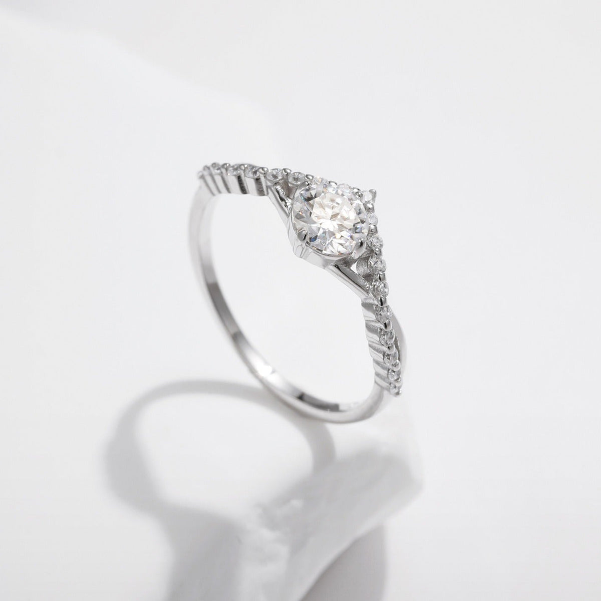 Vivienne Crystal Silver Ring - Joie d’Or