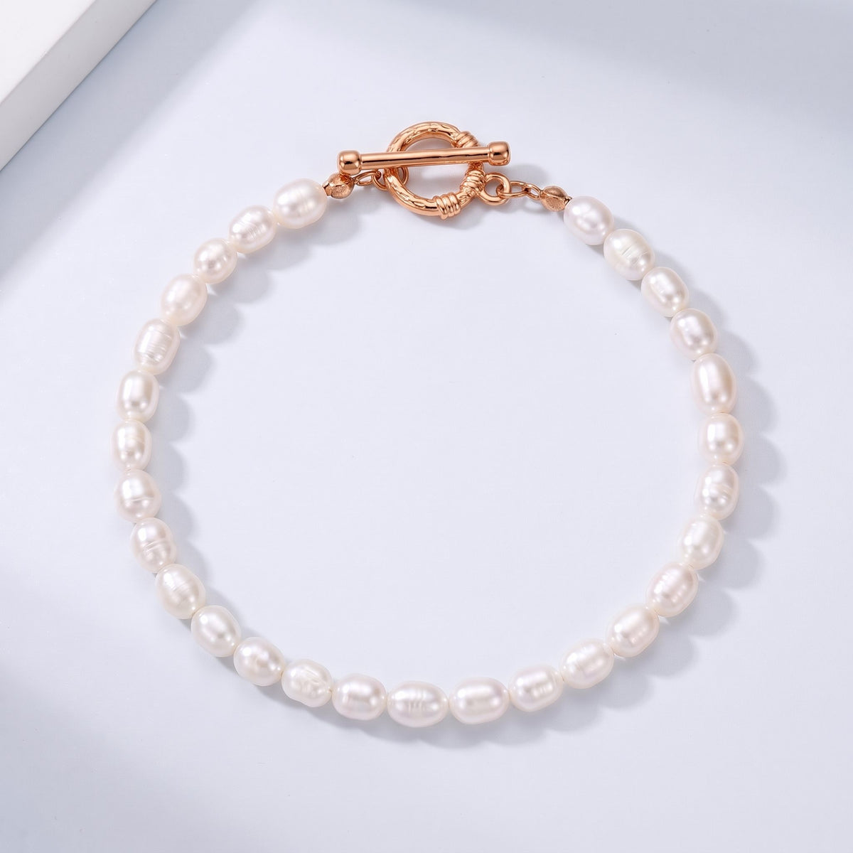Camille Pearl Toggle Gold Bracelet - Joie d’Or