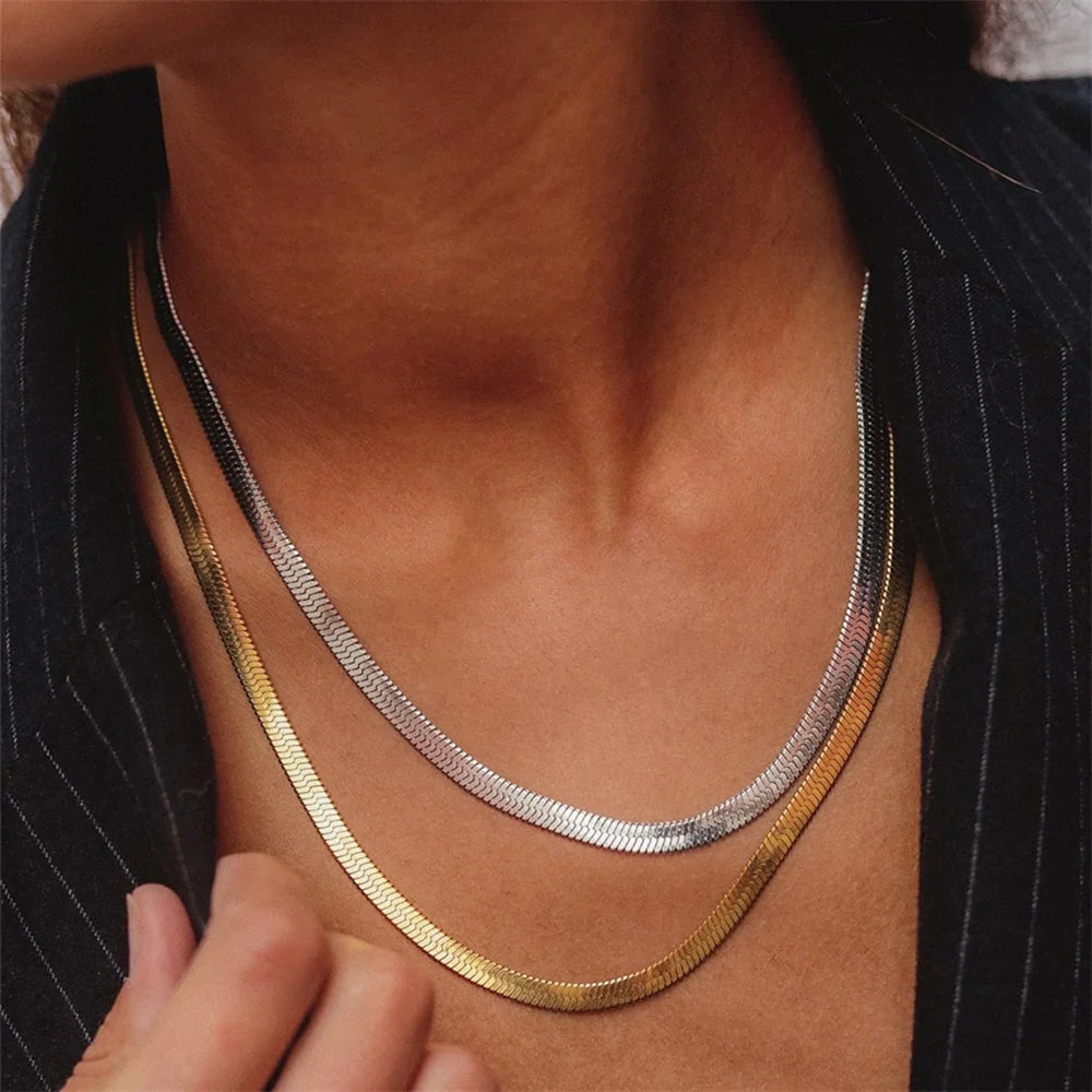Elizabeth Gold Herringbone Necklace - Joie d’Or
