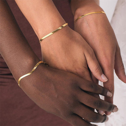 Vida Herringbone Bracelet