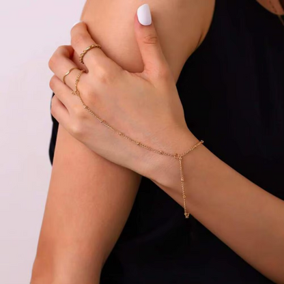 Evelyne Gold Chain Bracelet
