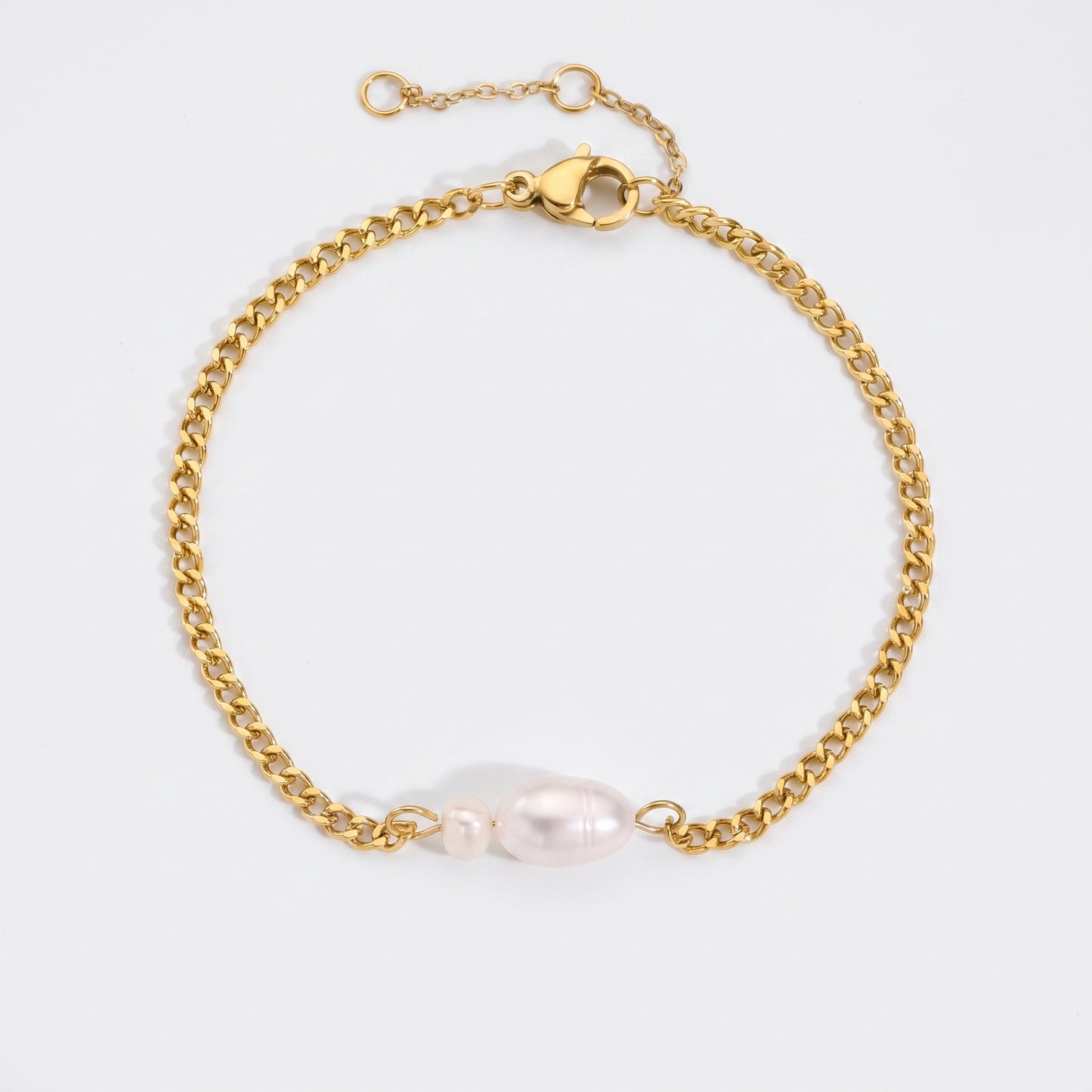 Agathe Freshwater Pearl Gold Chain Bracelet - Joie d’Or
