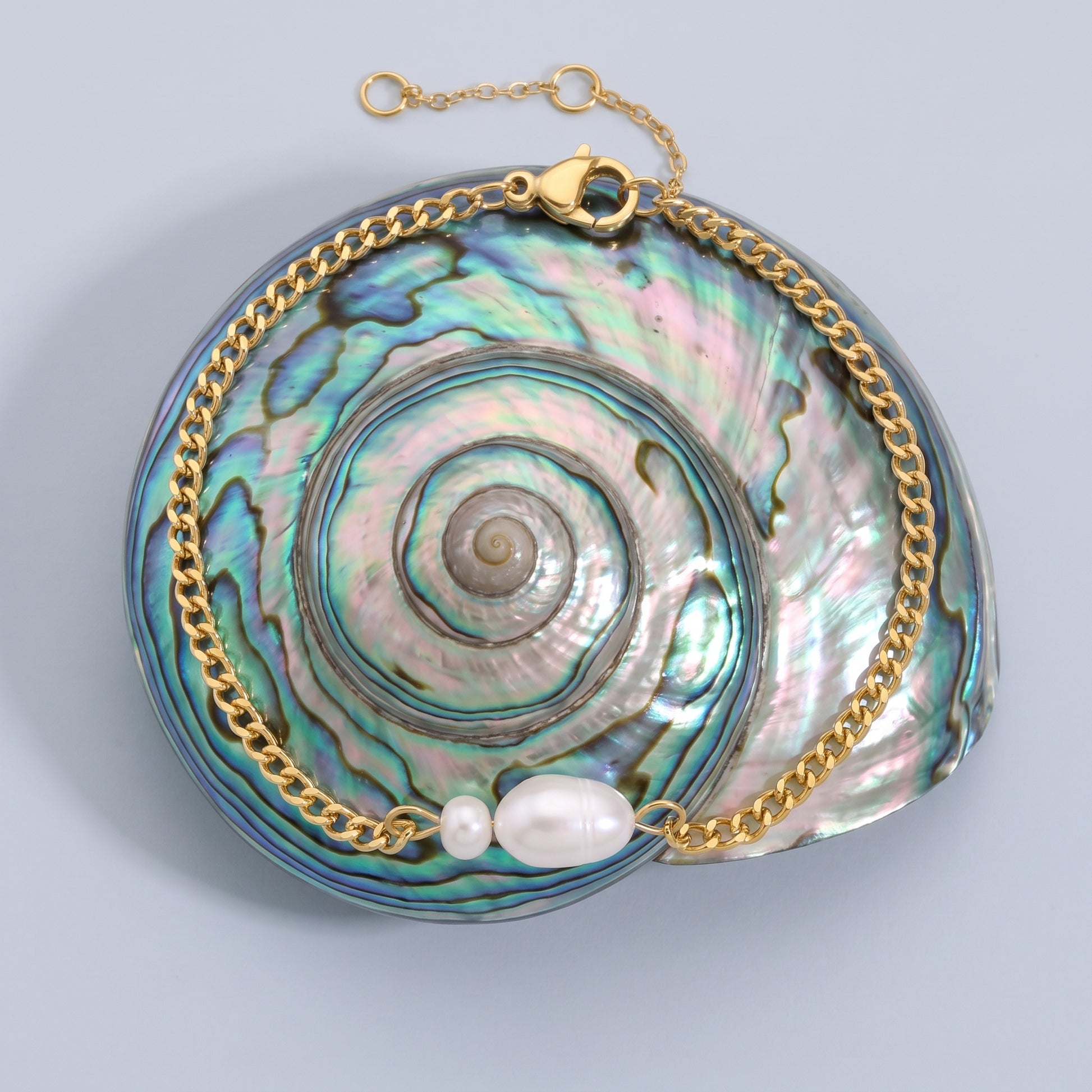 Agathe Freshwater Pearl Gold Chain Bracelet - Joie d’Or