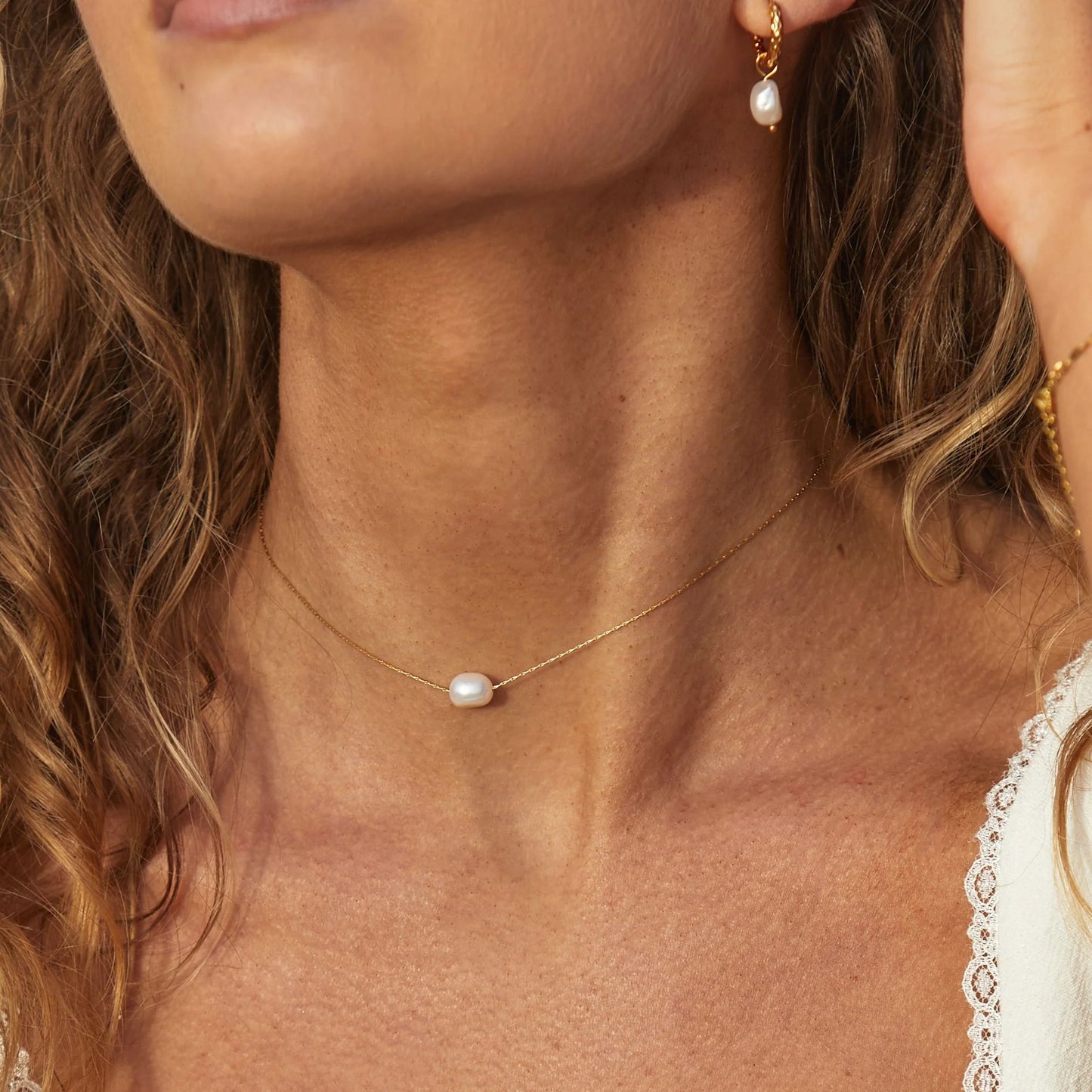 Élise Baroque Pearl Necklace