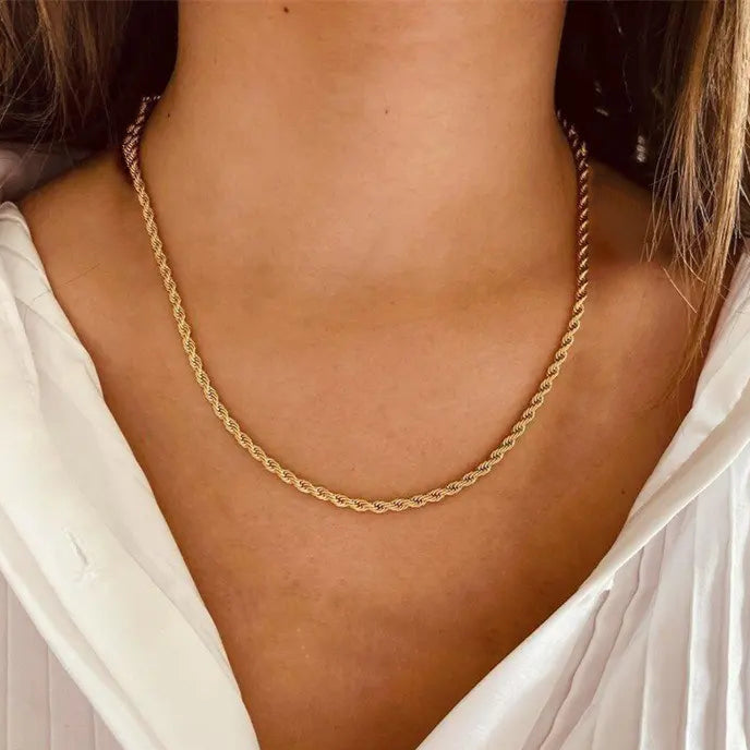 Calle Rope Chain Gold Necklace