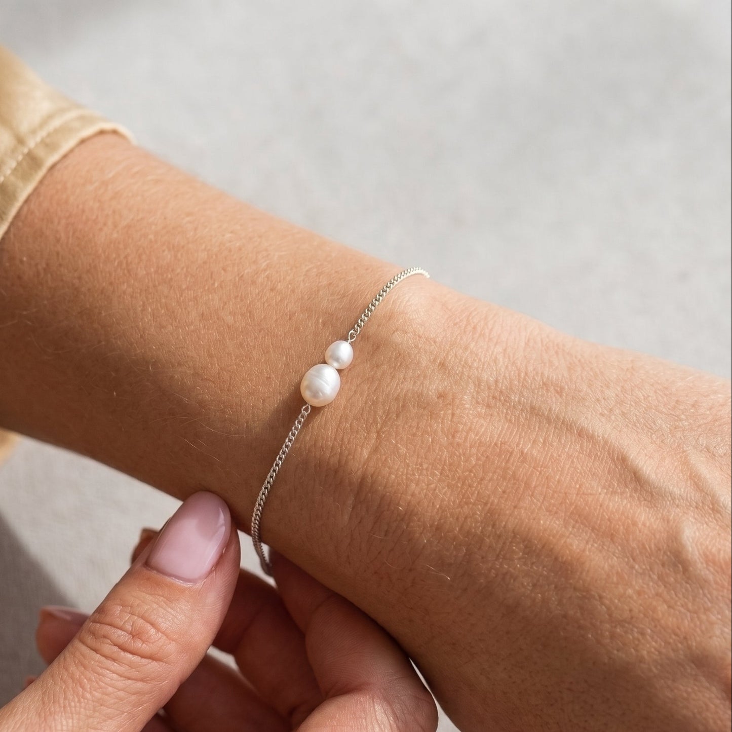 Agathe Freshwater Pearl Silver Chain Bracelet - Joie d’Or