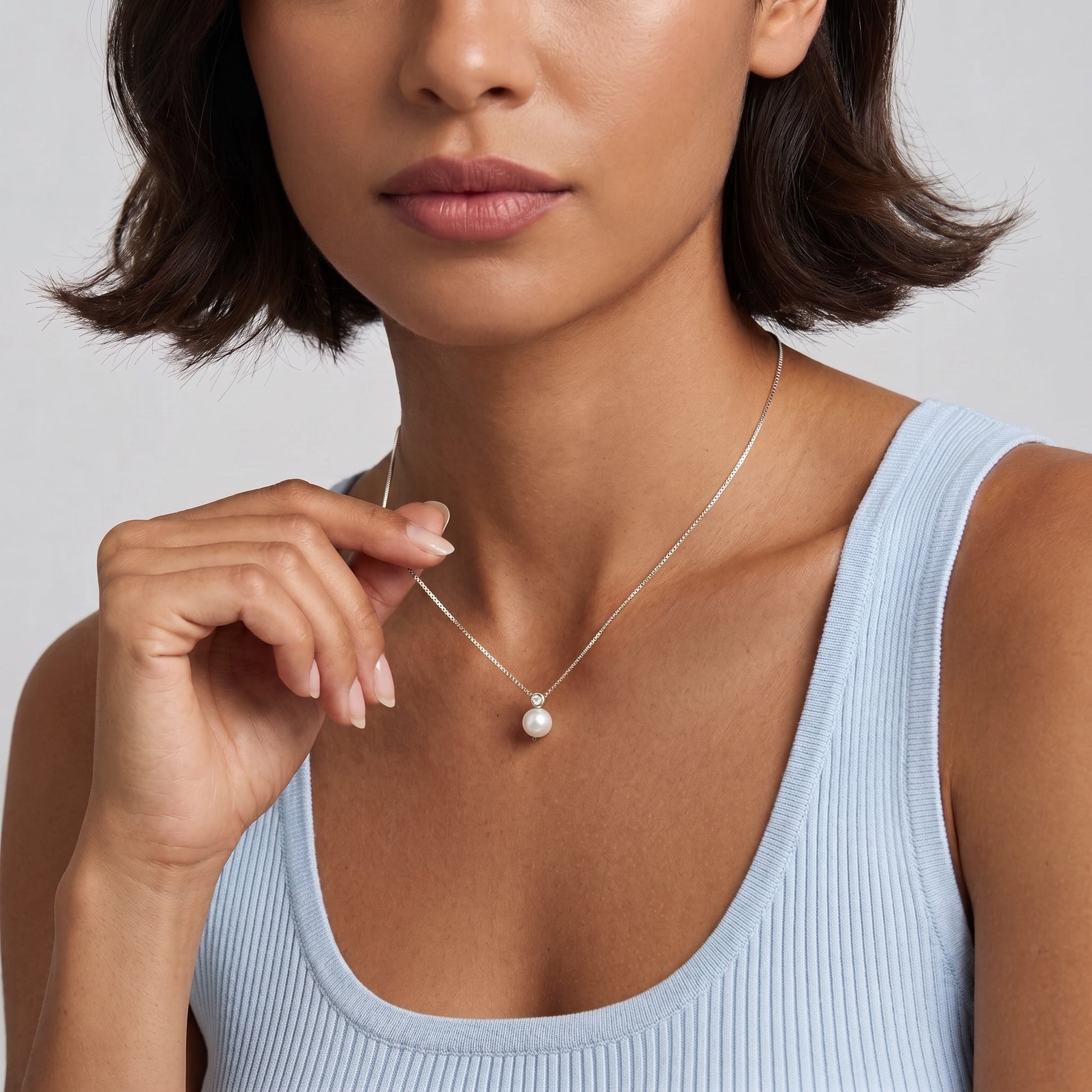 Arianne Pearl Crystal Solitaire Silver Necklace - Joie d’Or