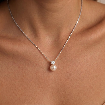 Arianne Pearl Crystal Solitaire Silver Necklace - Joie d’Or