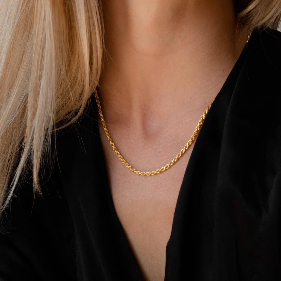 Antonela Twisted Chain Necklace