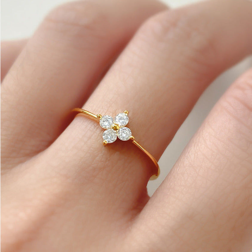 Mia Crystal Clover Ring