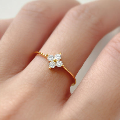 Mia Crystal Clover Ring