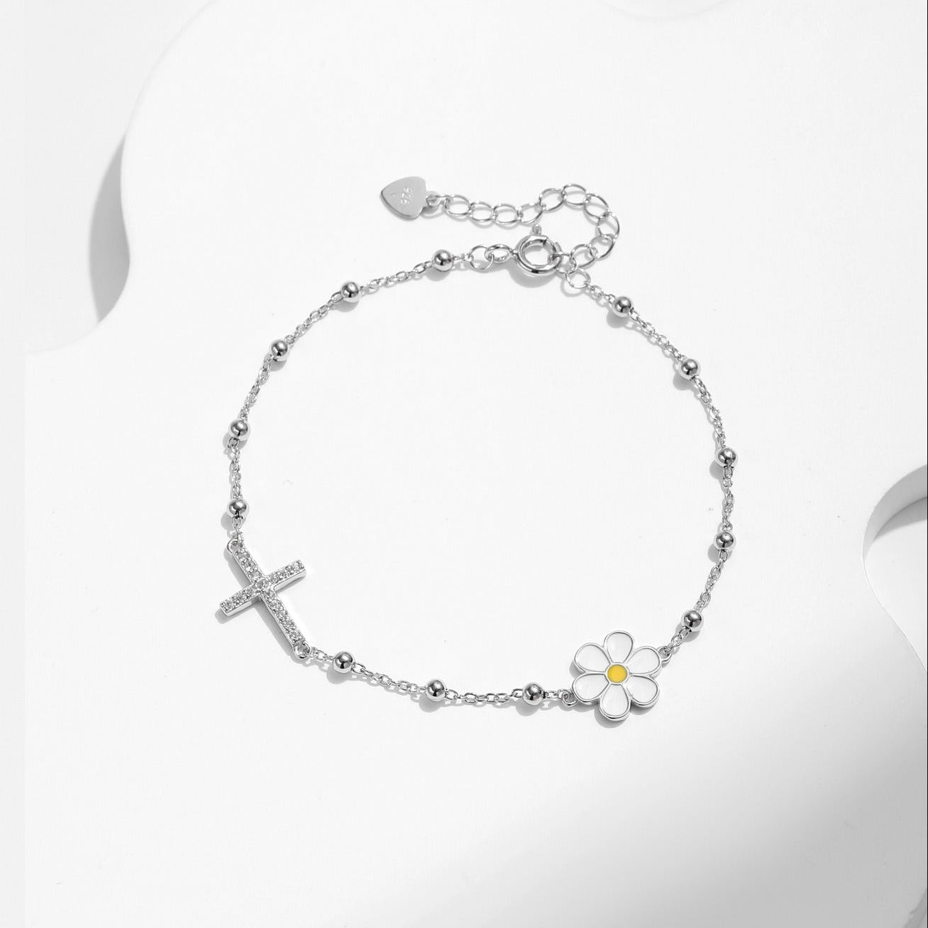 Elise Marguerite Croix Bracelet