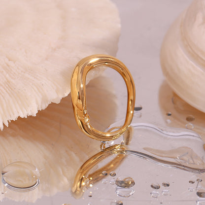 Lily Gold Wave Ring