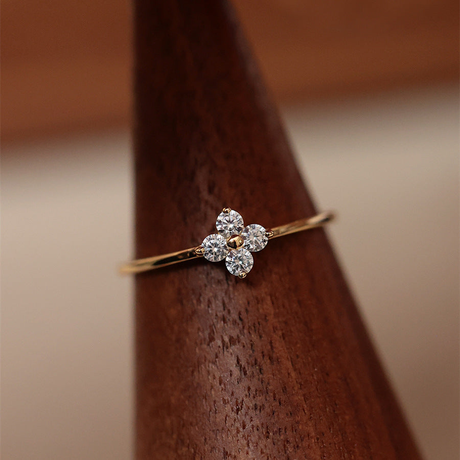 Mia Crystal Clover Ring