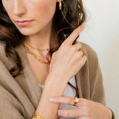 Ria Gold Chain Necklace