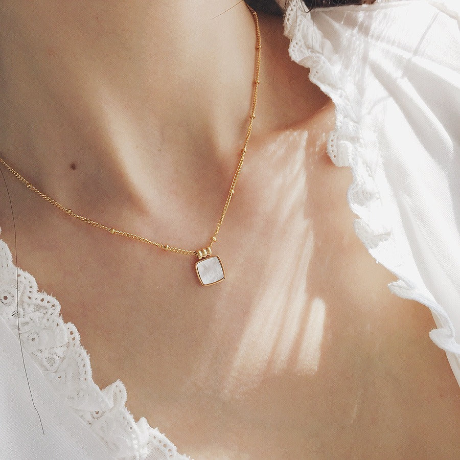 Maria White Pendant Necklace