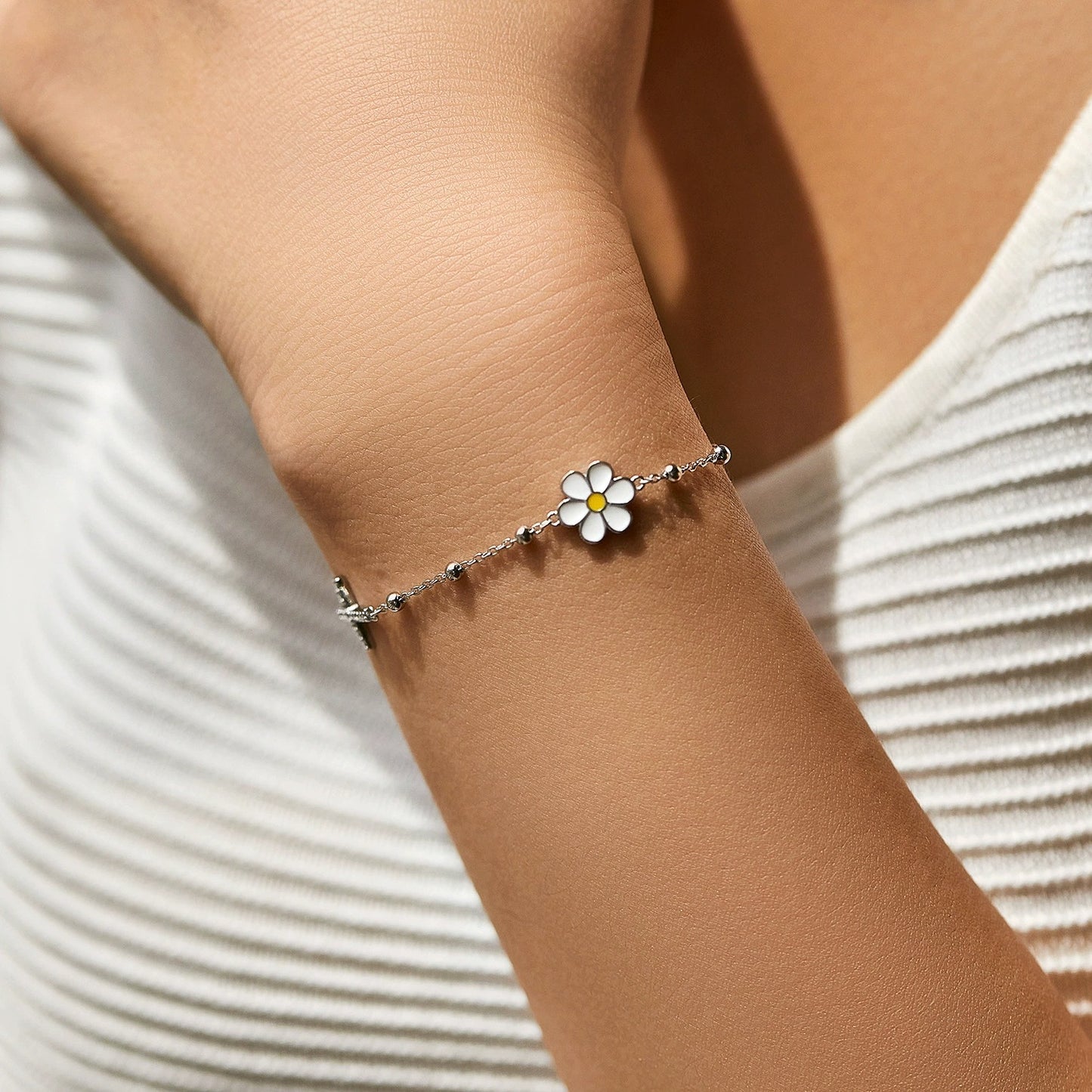 Elise Marguerite Croix Bracelet