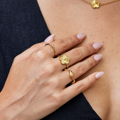 Rowena Clover Ring
