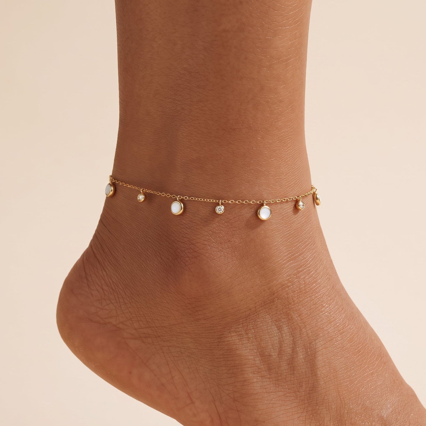 Noemi Beach Charm Gold Anklet - Joie d’Or
