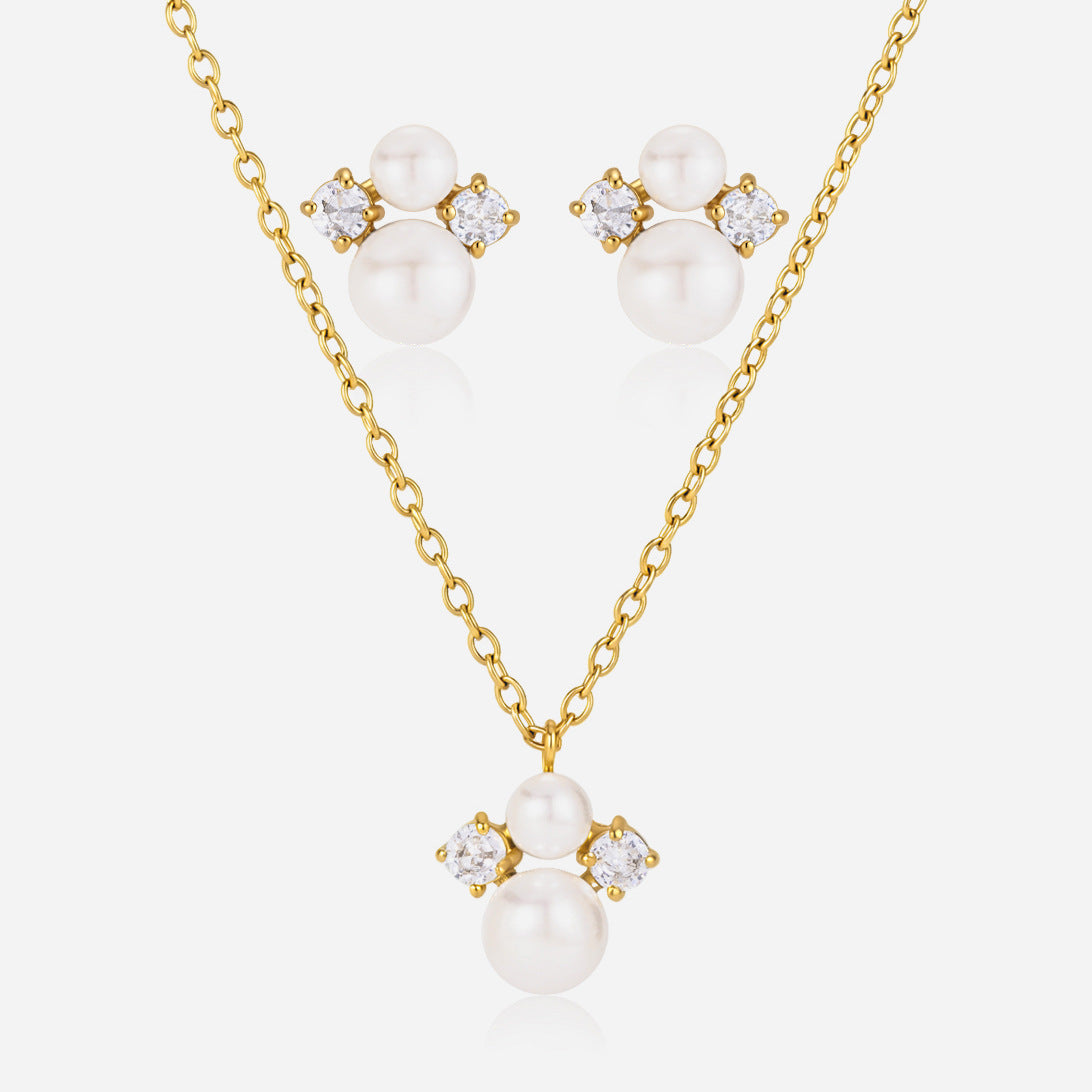 Blanche Pearl Cluster Gold Earrings
