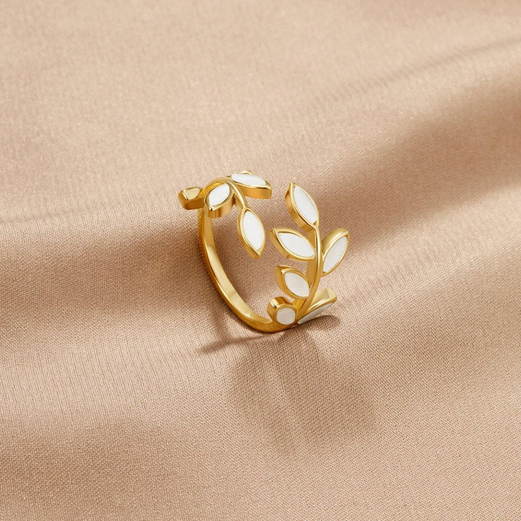 Flora Gold Leaf Ring