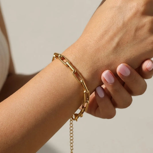 Eloise Bold Paperclip Bracelet