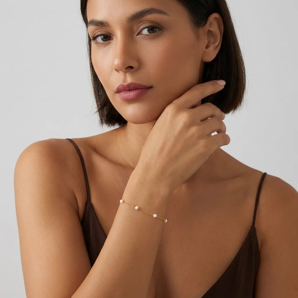 Élise Dainty Pearl Bracelet - Joie d’Or