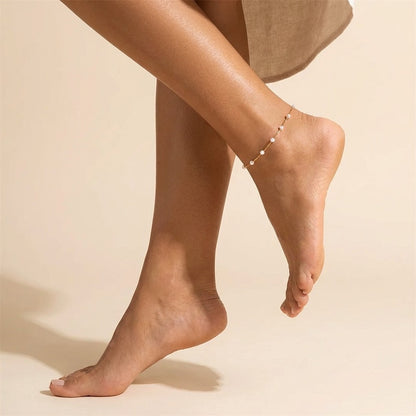 Élise Dainty Pearl Anklet - Joie d’Or