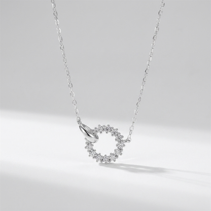 Isla Linked Circle Necklace