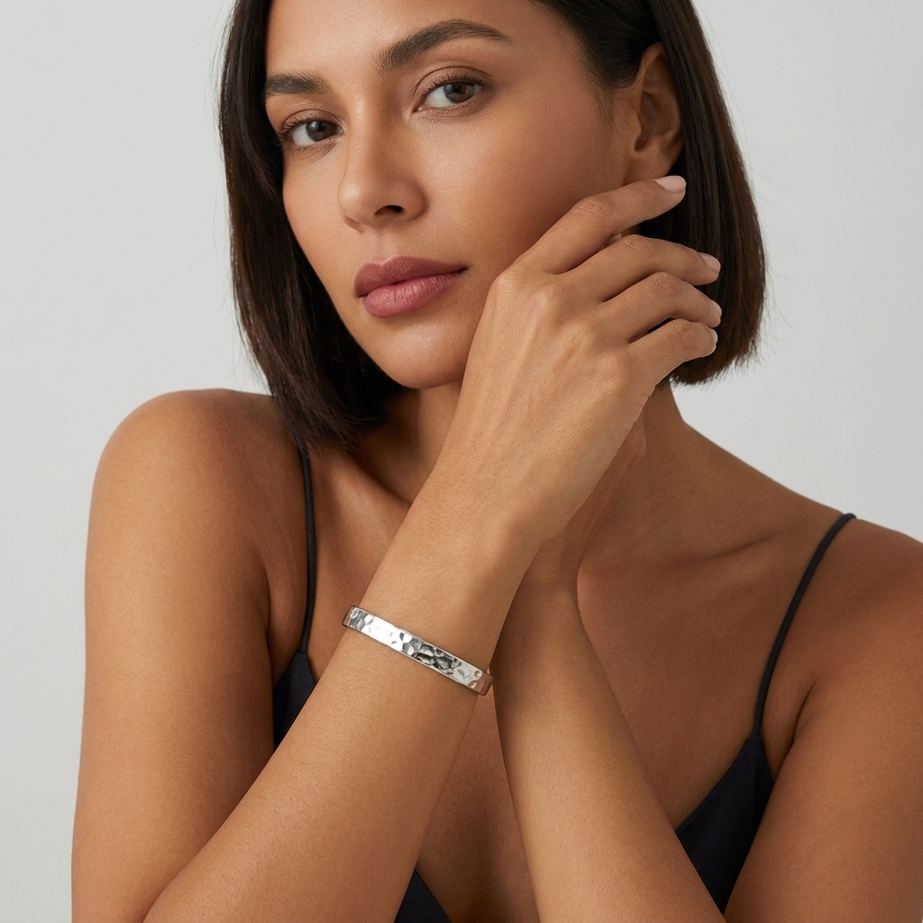Emma Hamered Gold Bangle - Joie d’Or