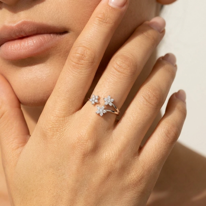 Lydia Crystal Flowers Ring - Joie d’Or