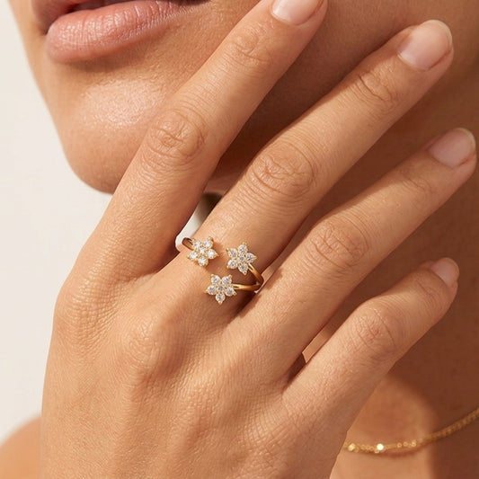 Lydia Crystal Flowers Ring - Joie d’Or