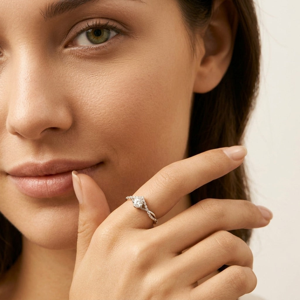 Vivienne Crystal Silver Ring - Joie d’Or