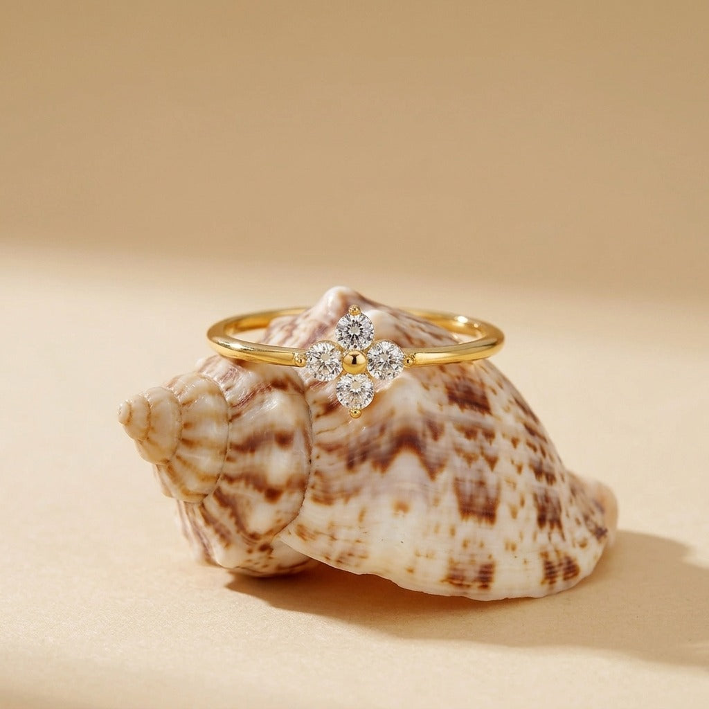 Mia Crystal Clover Ring - Joie d’Or