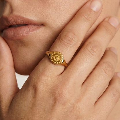 Selestia Gold Ring - Joie d’Or