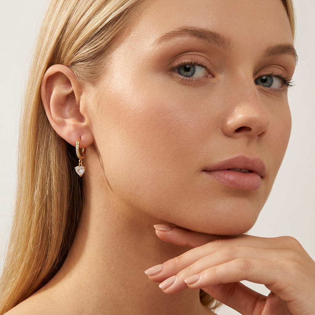 Aurélie Crystal Heart Gold Earrings - Joie d’Or