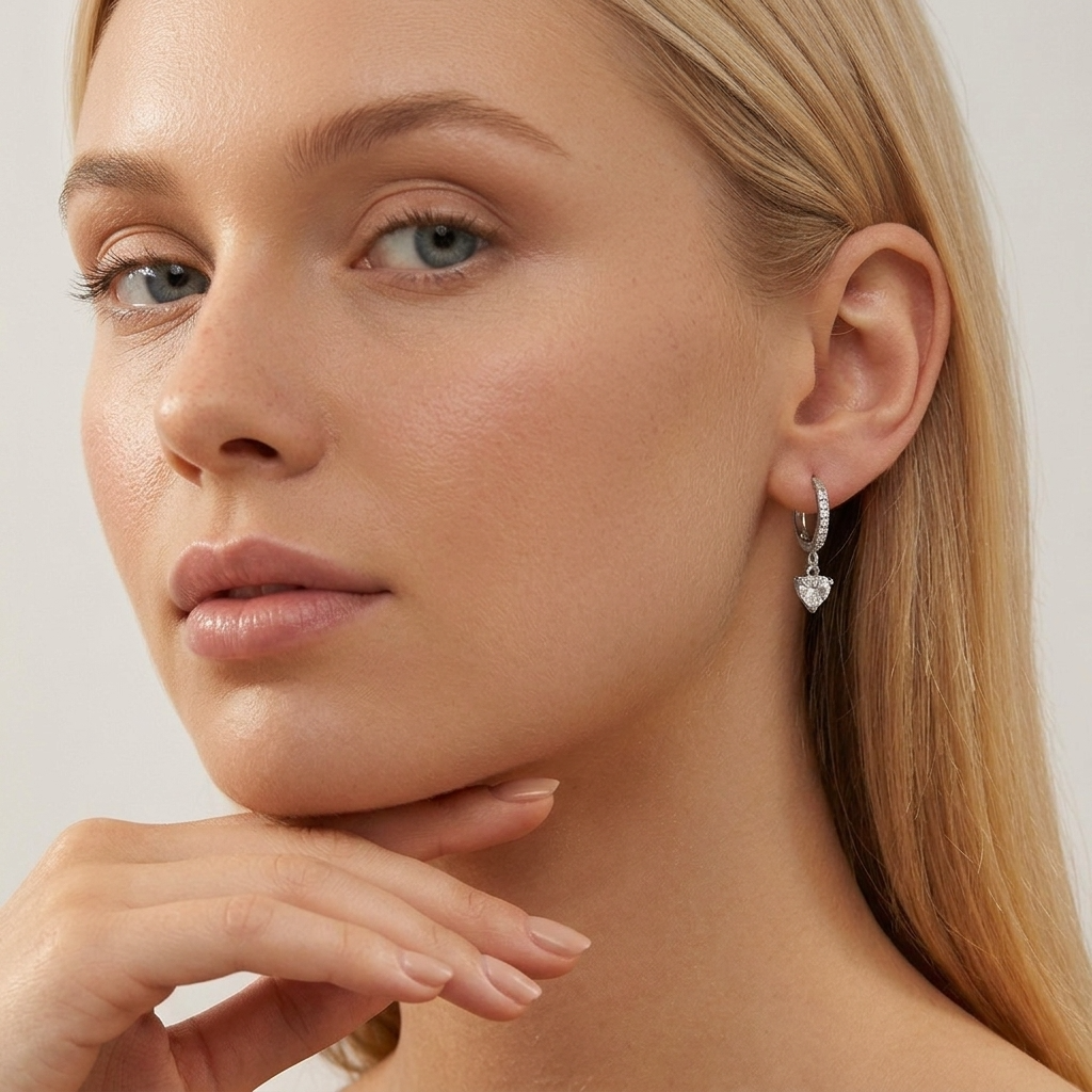 Aurélie Crystal Heart Silver Earrings - Joie d’Or