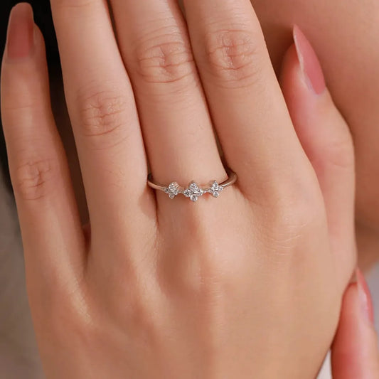 Lydia Clovers Ring
