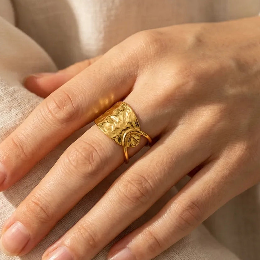 Mabel Gold Ring - Joie d’Or