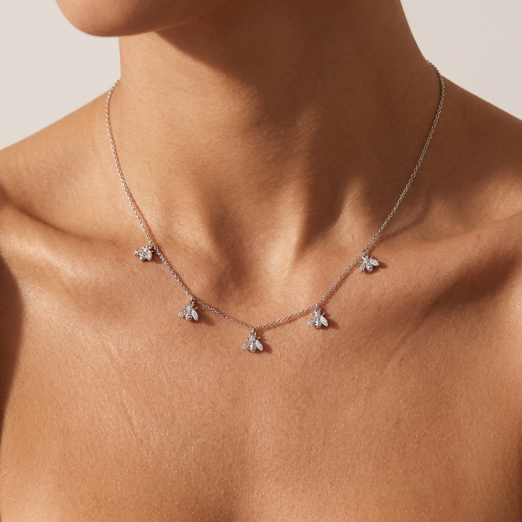 Amélie Crystal Bee Necklace - Joie d’Or
