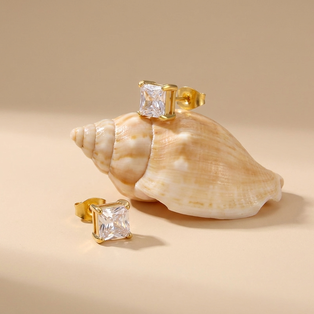 Mia Mini Square Earrings - Joie d’Or