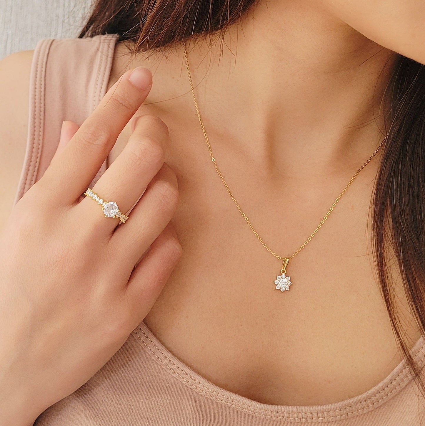Elisa Crystal Flower Necklace