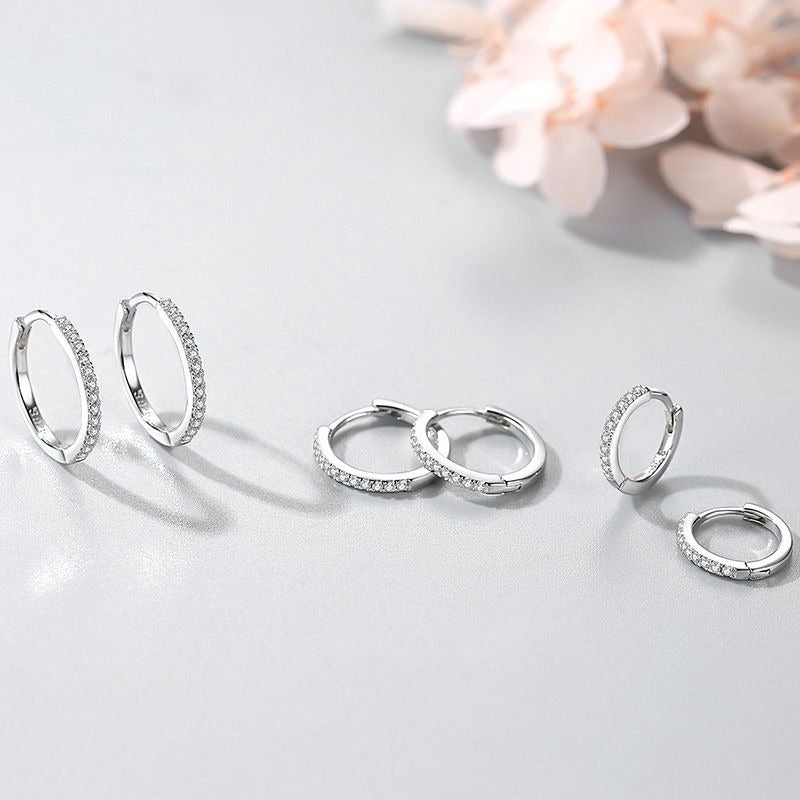 Emma Pavé Silver Hoops - Joie d’Or