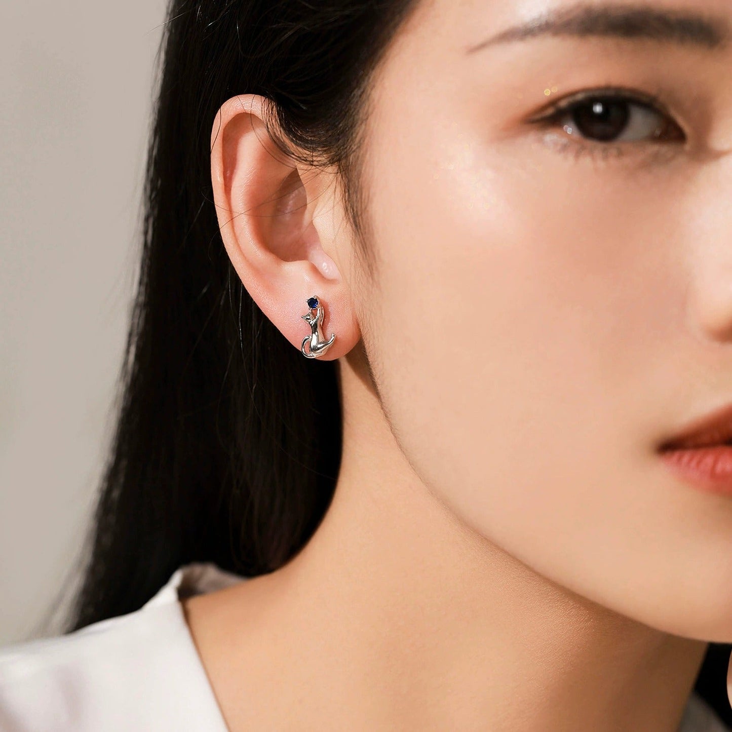 Amélie Silver Kitten Earrings