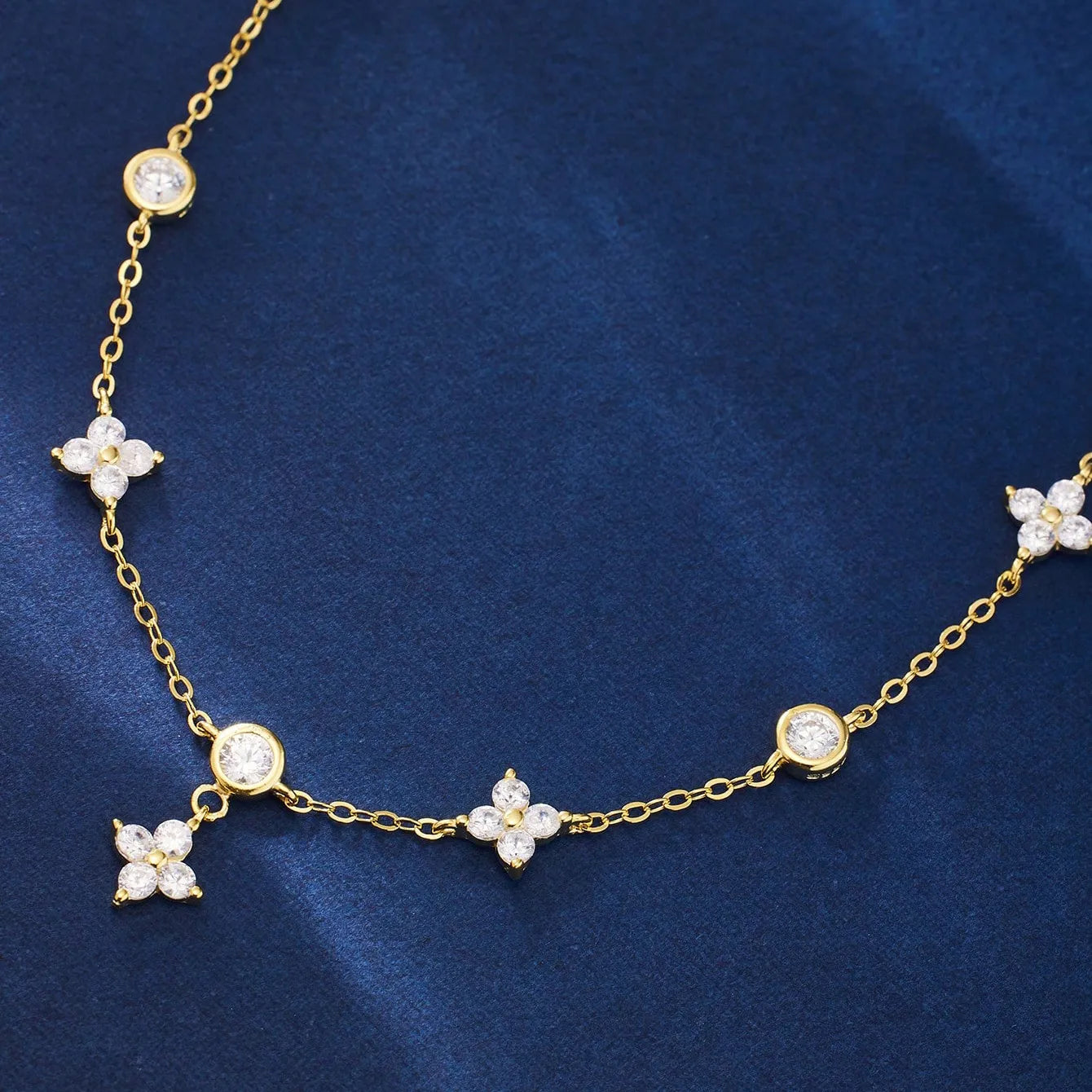 Elodie Crystal Clover Anklet