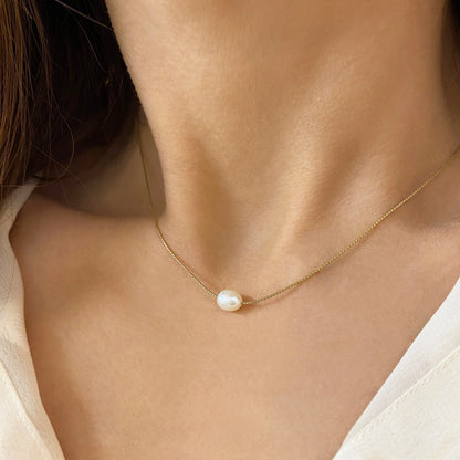 Élise Baroque Pearl Necklace