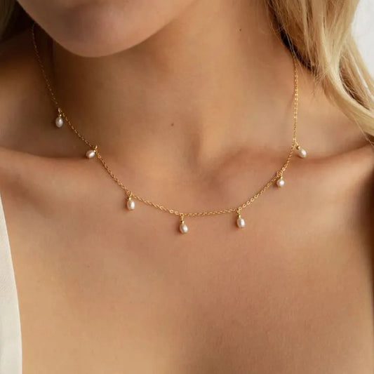 Élise Drop Pearl Necklace