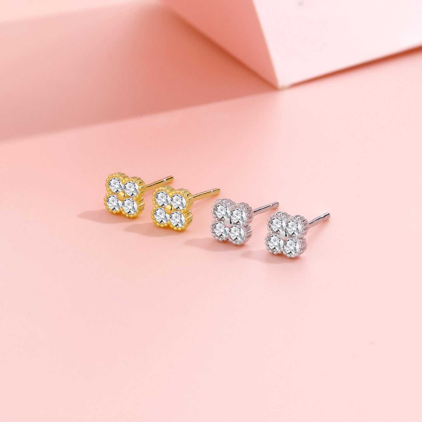 Aurélie Sparkle Stud Earrings
